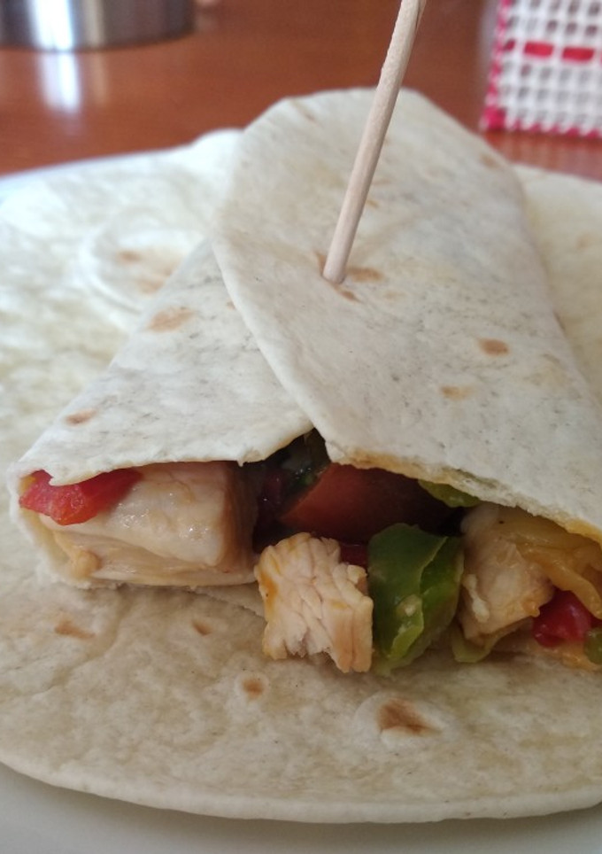 Una foto de Fajitas de pavo con verduras
