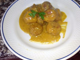 Albóndigas con salsa de almendras