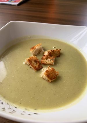 Brokkoli krémleves recept fotója