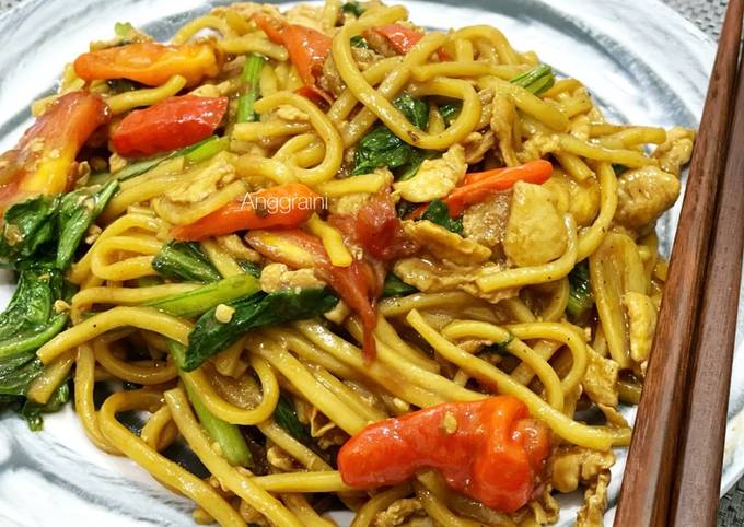 6. MIE/BAKMI GORENG TOMAT