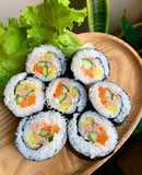 Kimbap Cá Ngừ Ngâm Dầu