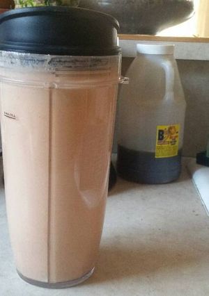 A picture of High protein ginger carrot mango smoothie.