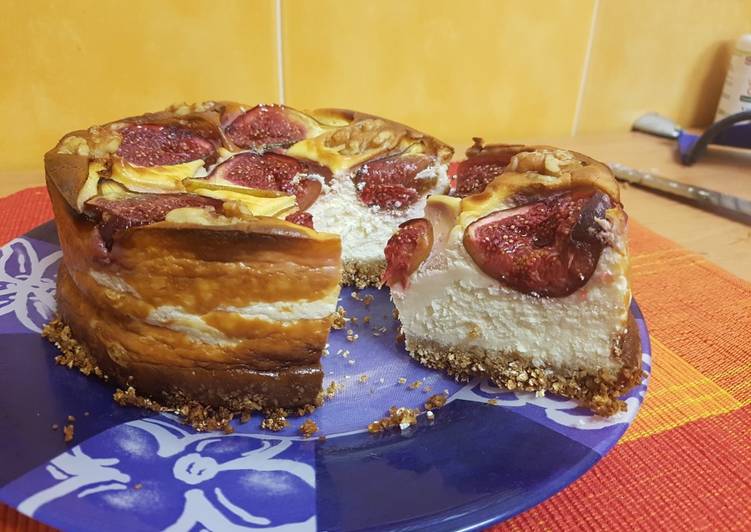 Cheesecake de cabra, higos y nueces