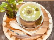 A picture of creamy garlic soup