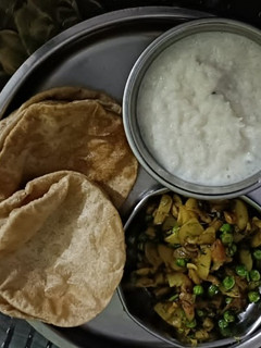 सुखे आलू मटर (sukhe aloo matar recipe in Hindi) रेसिपी मुख्य फोटो