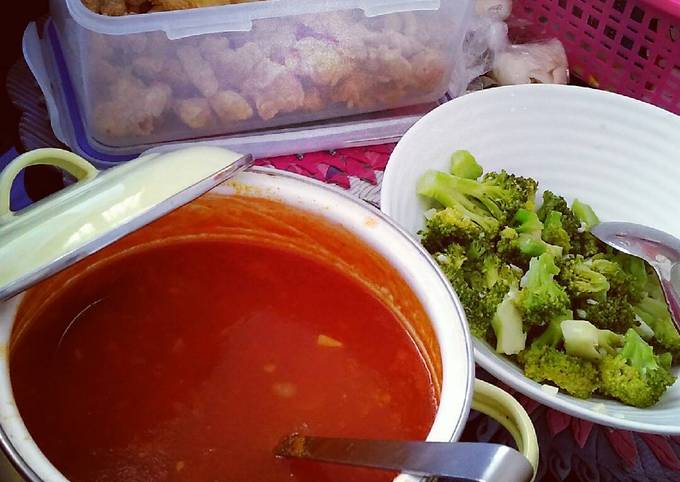 Resep Fillet Ayam Goreng Tepung Saus Asam Manis yang Enak