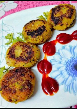 पोटाटो कटलेट (potato cutlet recipe in Hindi) रेसिपी मुख्य फोटो