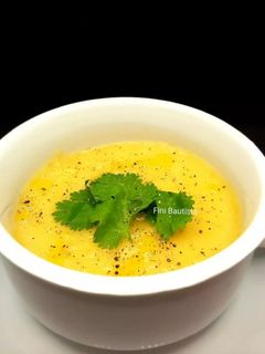 Una foto de Crema de chirivía con jengibre