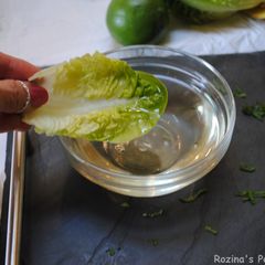 A picture of Sweet/sour mint syrup (Sekanjabin).