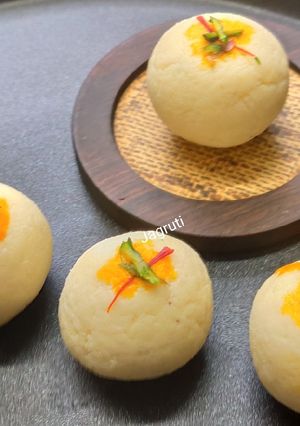 A picture of Kesar Pista Malai Ladoo.