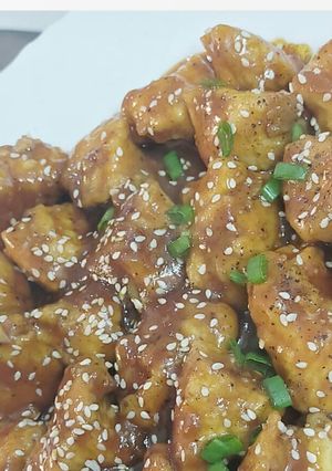 A picture of Sesame seed chicken.
