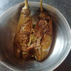 A picture of Bharwa baingan.