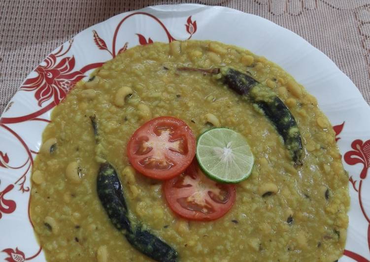 Easiest Way to Prepare Award-winning Lobhia Khichdi