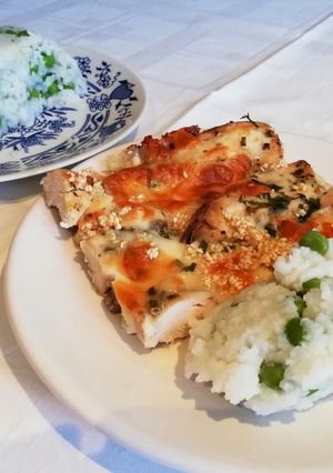 Gombás, tejfölös csirkemell sütőben sütve recept fotója