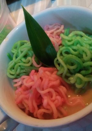 Foto resep Putu mayang simple (Kreasi Mie)