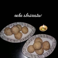 A picture of Malai mava laddu.