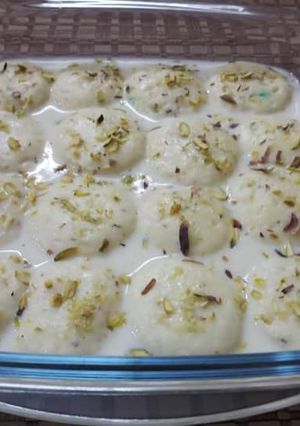 A picture of Rasmalai.