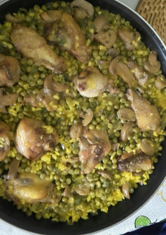 Una foto de Arroz con pollo