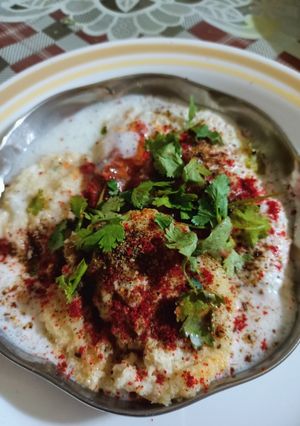 દહીંવડા (Dahiwada Recipe in Gujarati) રેસીપી મુખ્ય ફોટો