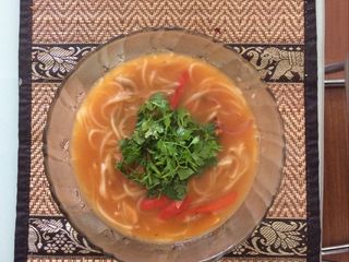 ก๋วยจั๊บญวนต้มยำ