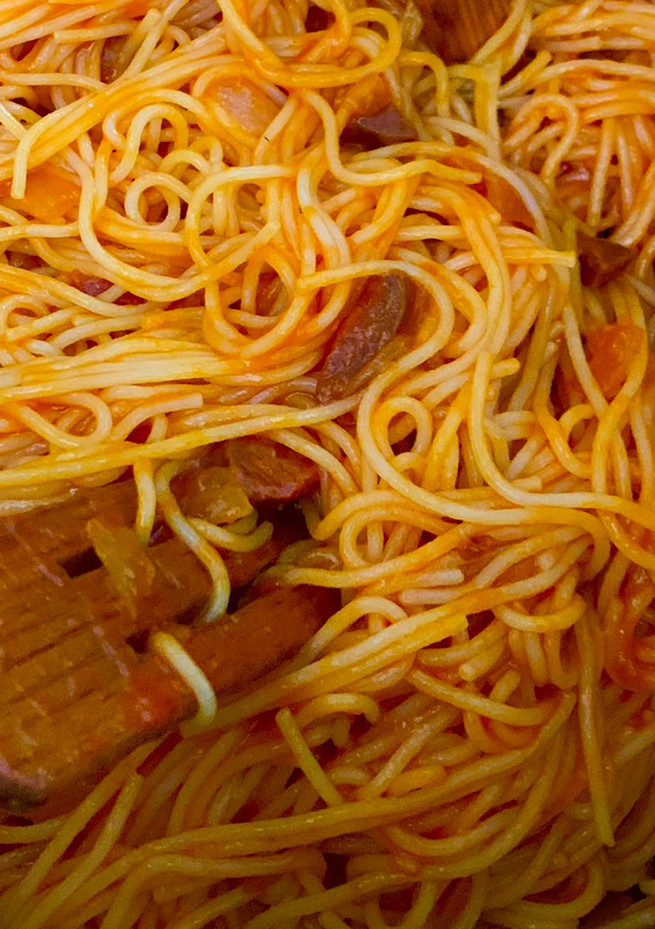 Una foto de Espaguetis con chorizo