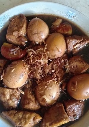 Foto resep Semur telur dan tahu simpel dan cepat