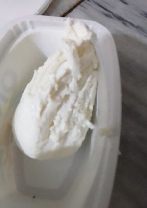 A picture of Hung Curd 🧀🧀🧀.