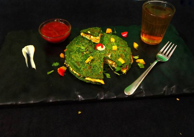 Simple Way to Make Speedy Mini Quesadillas with Spinach Paratha