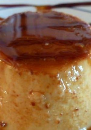 Una foto de Flan de piña