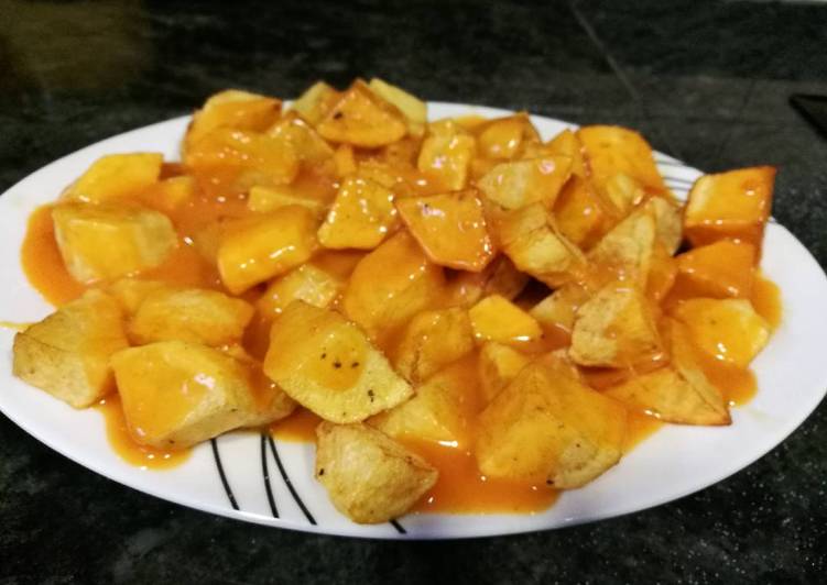 Patatas bravas (sin tomate)