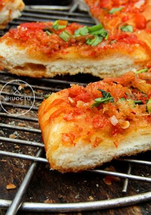 Hình của món Bánh mì nướng muối ớt.