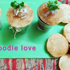 A picture of Puri for panipuri.