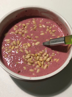 Una foto de Smoothie bowl de pitahaya y kéfir