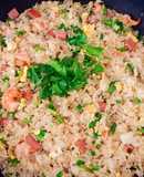 Cơm chiên cho bữa trưa nhanh gọn