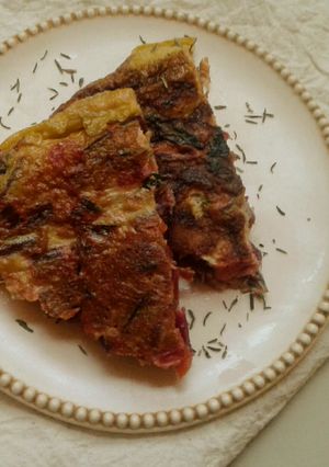 Una foto de Tortilla con Hojas y Tallos de Beterraga