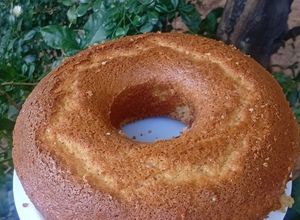 Una foto de Queque de vainilla con ralladura de limón 🍋
