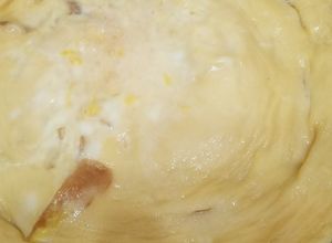 Una foto de Flan rápido de mango en almíbar
