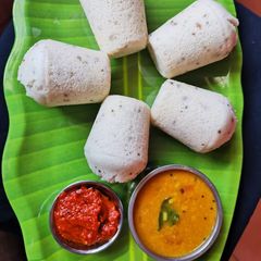 Kanchipuram idli A picture of Kanchipuram idli.