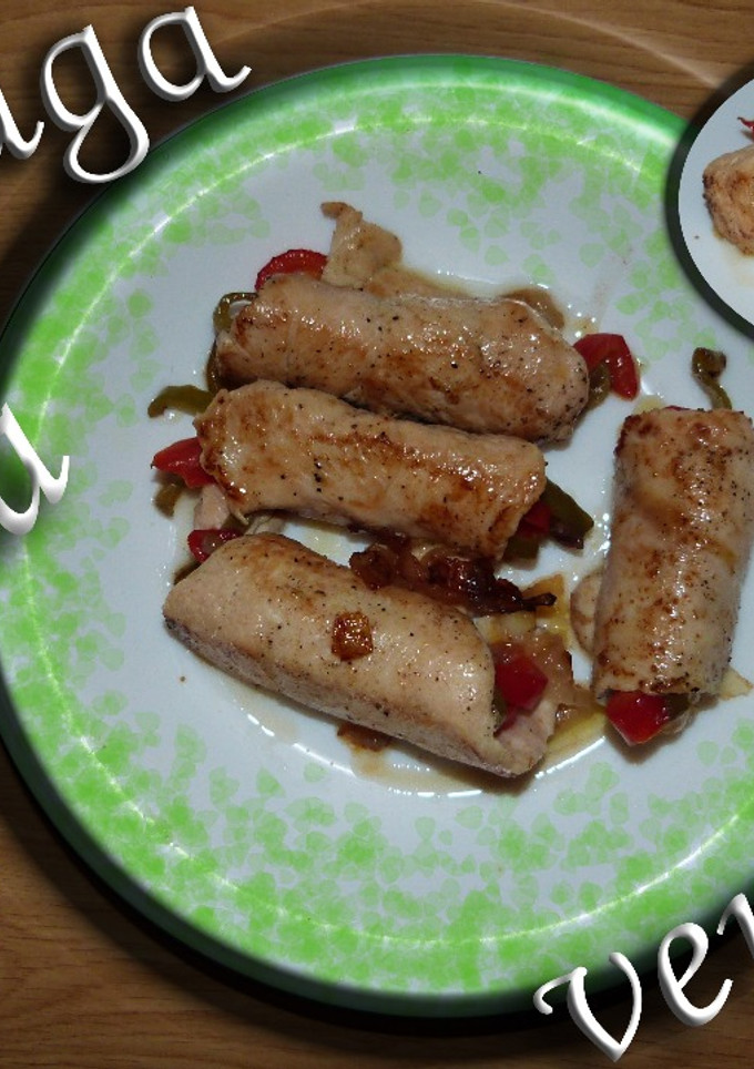 Una foto de Rollos de pechuga de pollo rellenos