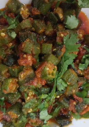 ભીંડા નું શાક(bhinda nu saak recipe in Gujarati) રેસીપી મુખ્ય ફોટો