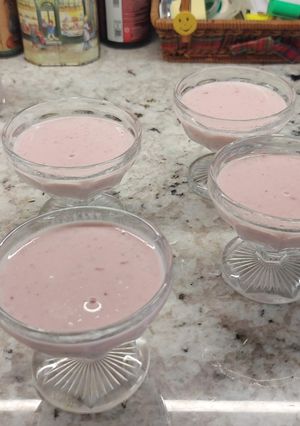 Una foto de Petit Suisse Ligero de Fresa 🍓 en Robot Taurus Foodie