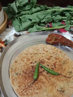 मूली का पराठा (mooli ka paratha recipe in Hindi) रेसिपी मुख्य फोटो