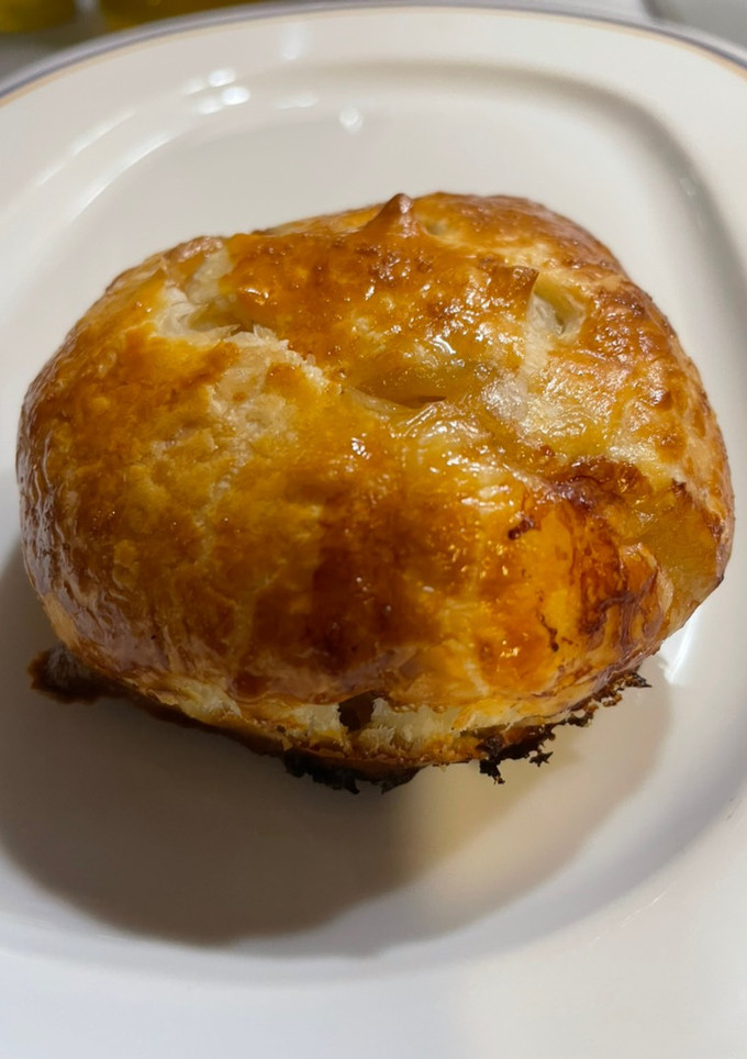 Una foto de Hojaldre relleno de atún