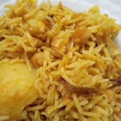 Alu chanay ki tahiri without tomato A picture of Alu chanay ki tahiri without tomato.