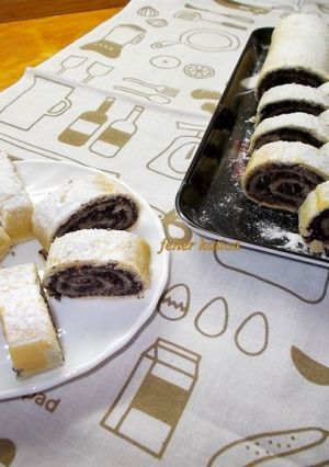 Almás-mákos linzertekercs recept fotója