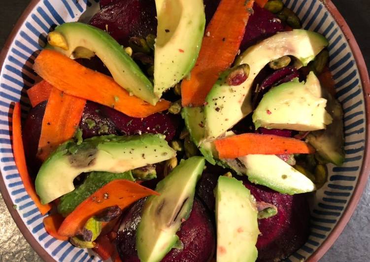 Recipe of Any-night-of-the-week Winter root vegetable salad with pistachios and avocado 🥕🍠