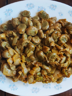 Una foto de Sofrito de habas