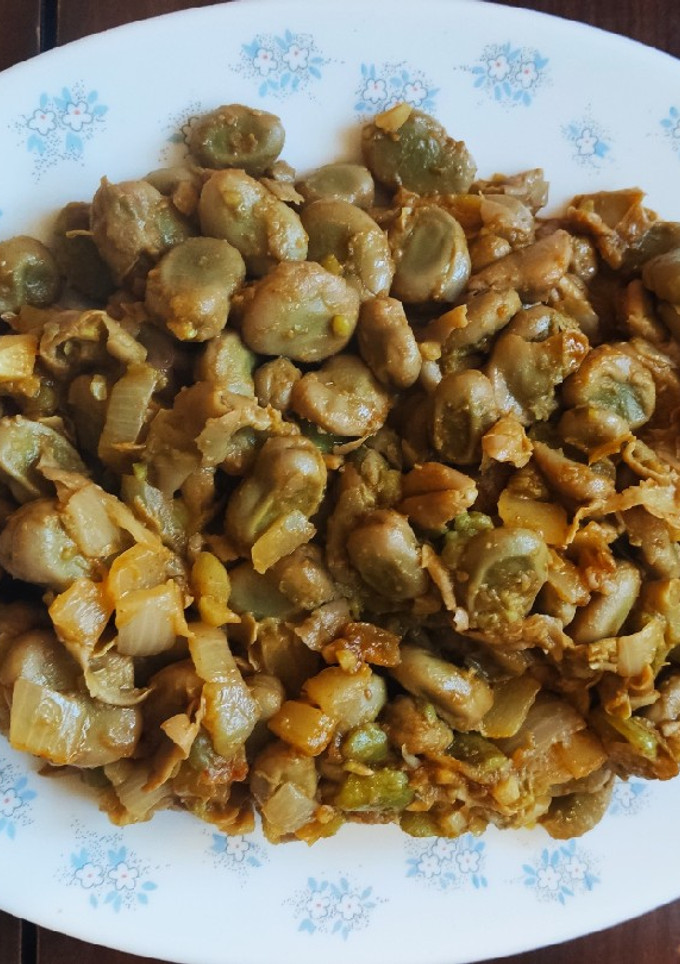 Una foto de Sofrito de habas