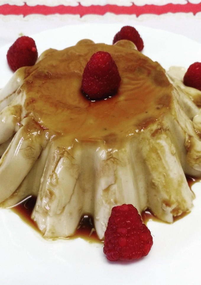 Una foto de Flan de turrón sin horno