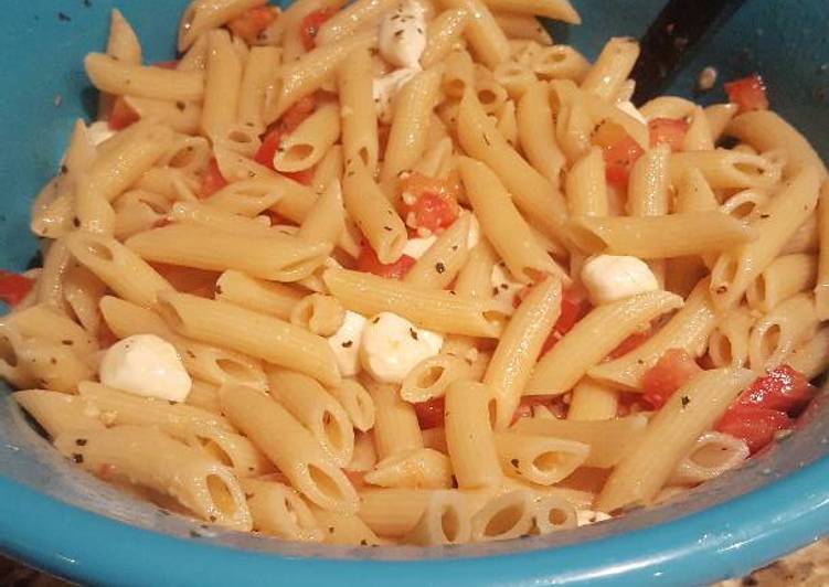 Steps to Make Speedy Tomato and mozzarella penne pasta